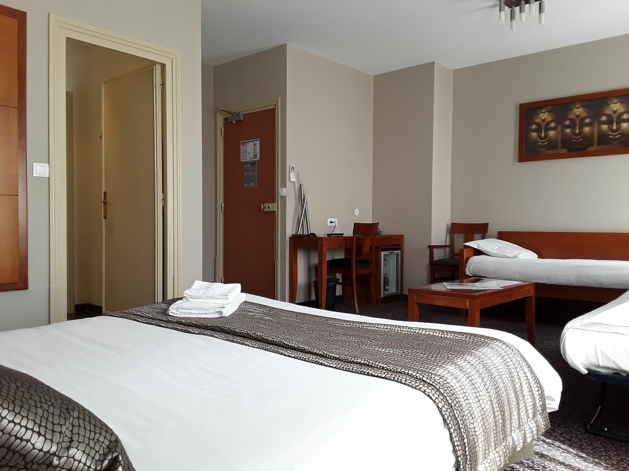 Hotel De L'europe Poitiers